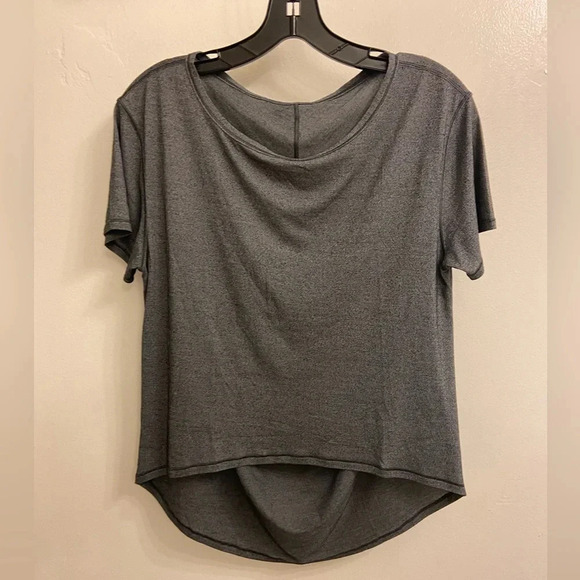 Lululemon Fall In Place Short Sleeve Gray Size Medium - Picture 4 of 6